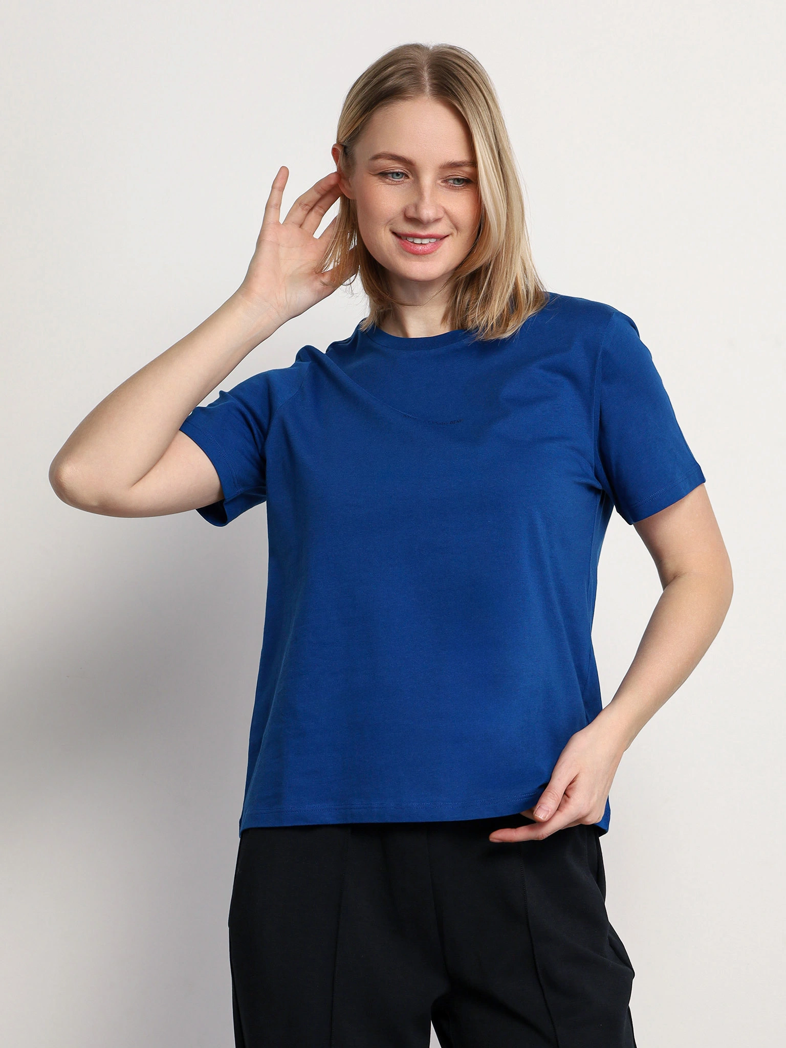 Футболка синего цвета из хлопка